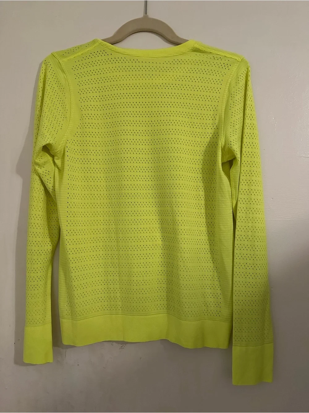 Lululemon Swiftly Breathe Long Sleeve Squad Size 6 - Picture 4 of 6